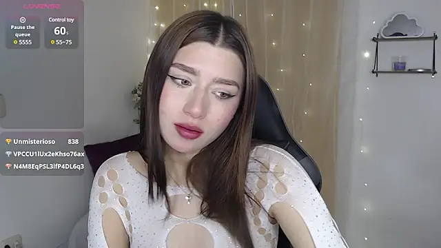 Snapshot of mily_thomson_b_ chatting on 14, 2, 2025 mily thomson b online show from 14, 2, 2025