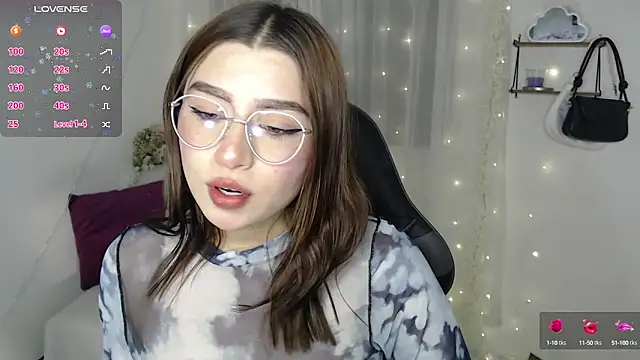 Snapshot of mily_thomson_b_ chatting on 12, 3, 2025 mily thomson b online show from 12, 3, 2025