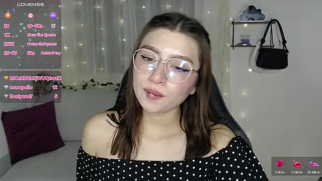 Snapshot of mily_thomson_b_ chatting on 14, 3, 2025 mily thomson b online show from 14, 3, 2025