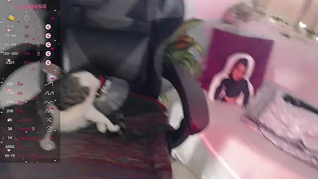 Snapshot of mily_thomson_b_ chatting on 11, 10, 2025 mily thomson b online show from 11, 10, 2025