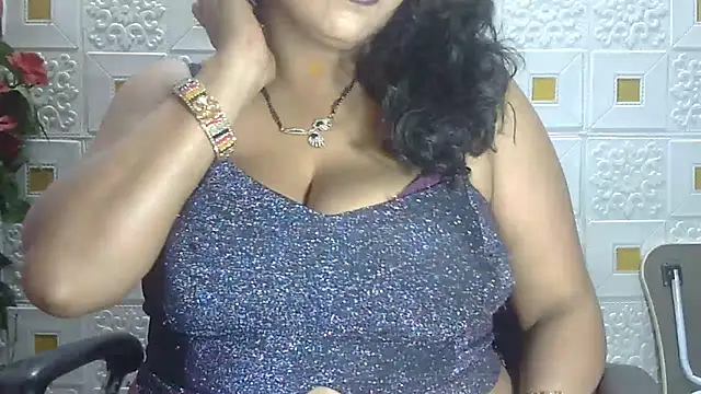 Snapshot of Sexy_komolika chatting on 1, 3, 2025 Sexy komolika online show from 1, 3, 2025