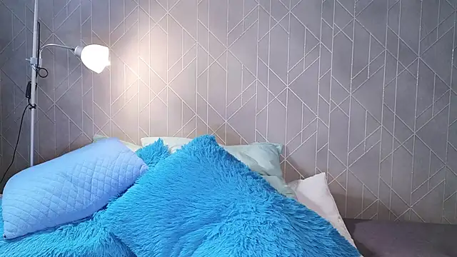 Allure goldennX online show from 22, 9, 2025