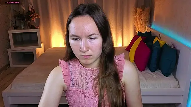 Little doll meow online show from 15, 9, 2025