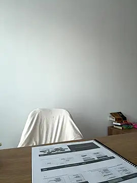 Snapshot of streetdoll chatting on 2, 10, 2025 streetdoll online show from 2, 10, 2025