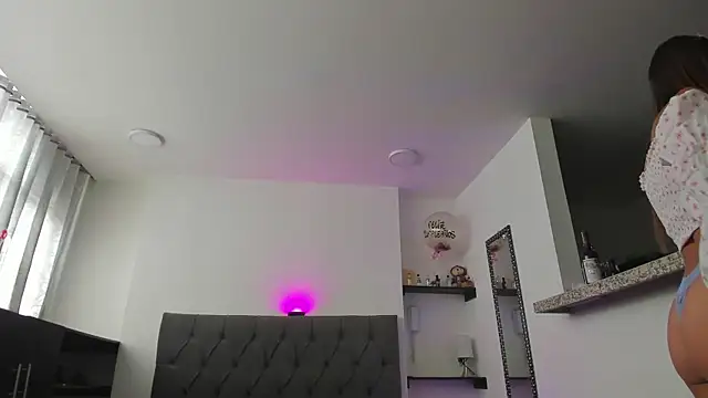 Snapshot of Adhhaaraaa_ chatting on 20, 12, 2024 Adhhaaraaa online show from 20, 12, 2024