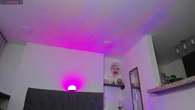 Snapshot of Adhhaaraaa_ chatting on 27, 12, 2024 Adhhaaraaa online show from 27, 12, 2024