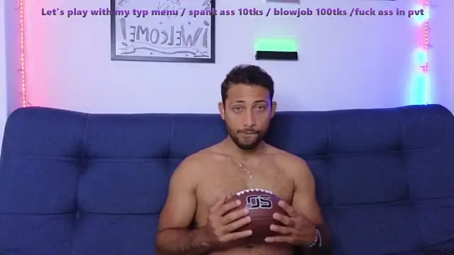 Snapshot of catalina_y_tylerjhons chatting on 4, 2, 2025 catalina y tylerjhons online show from 4, 2, 2025