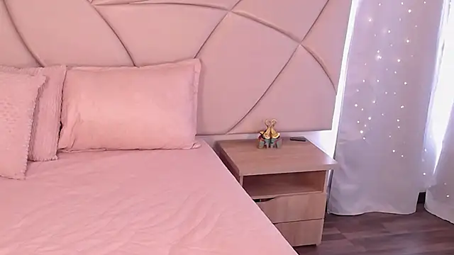 ValleryC online show from 19, 9, 2025