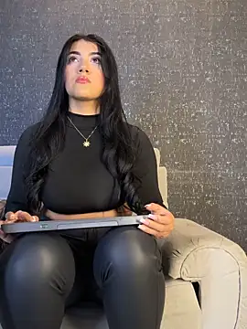 PaulinaDuarte online show from 18, 3, 2026