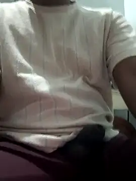 Snapshot of RajeshKumar133476 chatting on 9, 11, 2025 RajeshKumar133476 online show from 9, 11, 2025