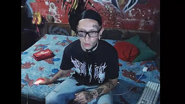 Snapshot of deivid_estrada chatting on 2, 2, 2025 deivid estrada online show from 2, 2, 2025