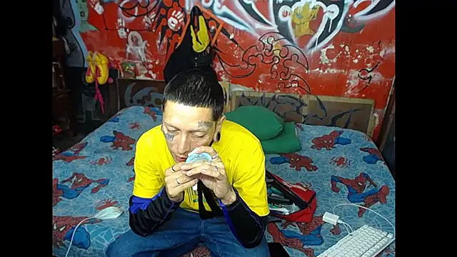 Snapshot of deivid_estrada chatting on 8, 2, 2025 deivid estrada online show from 8, 2, 2025