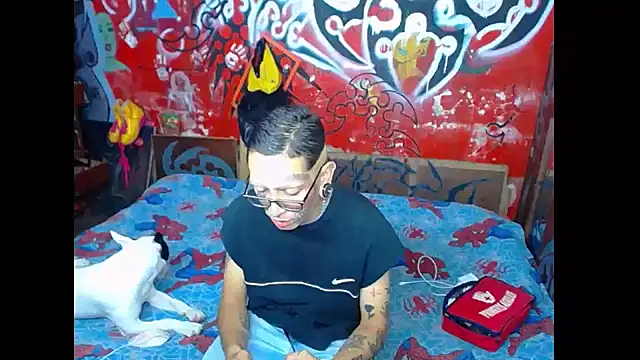 Snapshot of deivid_estrada chatting on 8, 3, 2025 deivid estrada online show from 8, 3, 2025