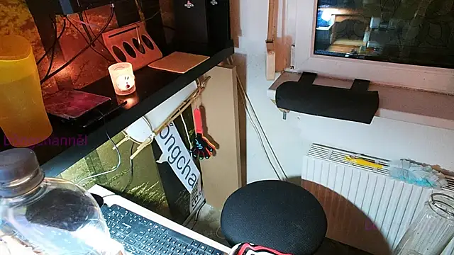 BongChannel online show from 12, 1, 2025