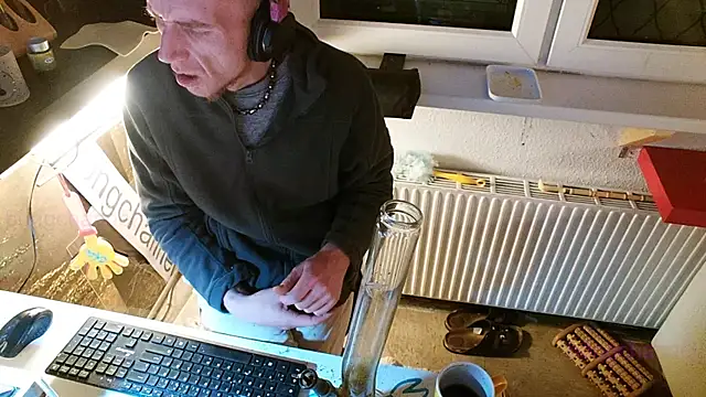 BongChannel online show from 13, 1, 2025