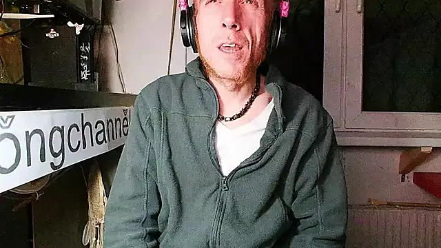 Snapshot of BongChannel chatting on 24, 1, 2025 BongChannel online show from 24, 1, 2025