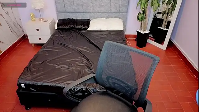 Lana stone  online show from 21, 3, 2026