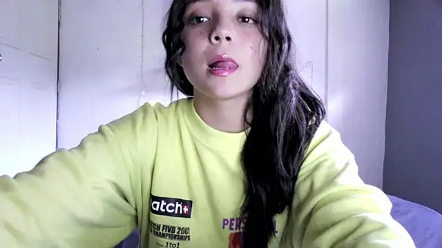 Snapshot of linzeysmith4 chatting on 27, 3, 2026 linzeysmith4 online show from 27, 3, 2026