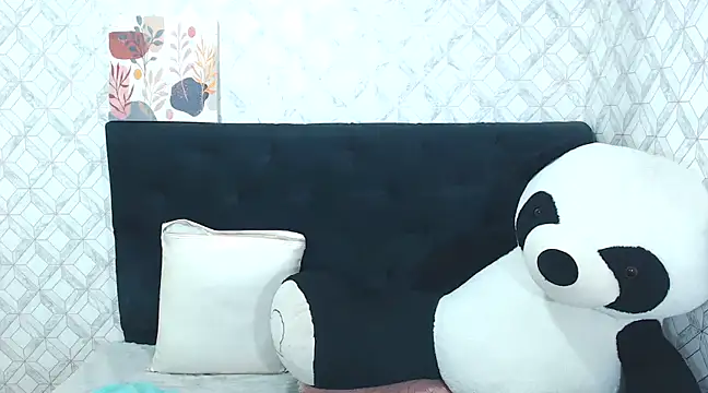 Emma-Wilson online show from 6, 2, 2025