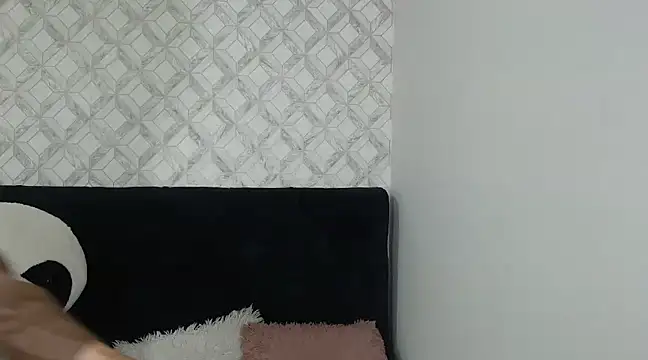 Emma-Wilson online show from 9, 2, 2025