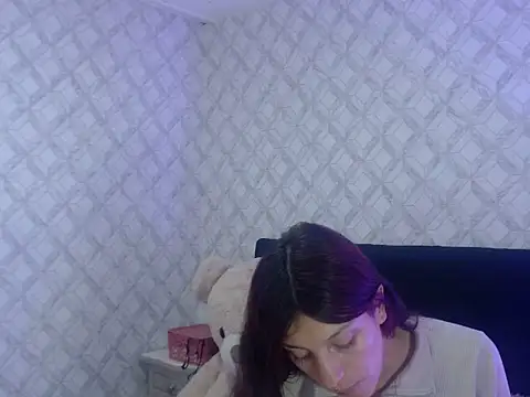 Emma-Wilson online show from 15, 10, 2025