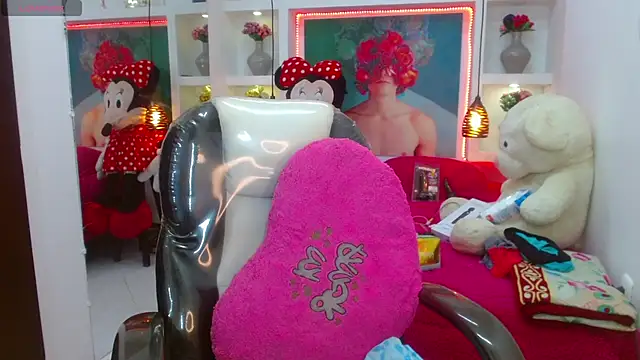 lorenapinto online show from 25, 2, 2025