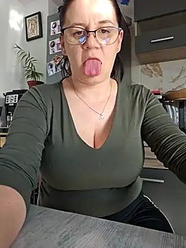 KristenVega online show from 3, 3, 2026