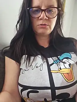 Snapshot of KristenVega chatting on 13, 6, 2026 KristenVega online show from 13, 6, 2026