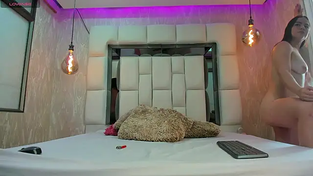 summer lee  online show from 28, 2, 2025