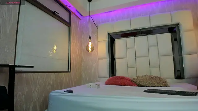 summer lee  online show from 18, 3, 2025