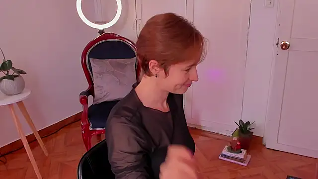 Snapshot of cuddlingbunny chatting on 12, 12, 2024 cuddlingbunny online show from 12, 12, 2024