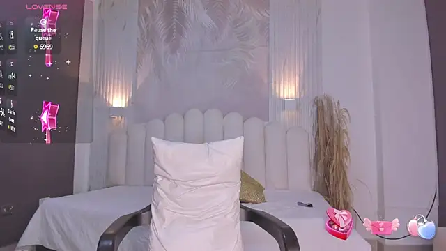 NastassjaCandy online show from 8, 4, 2026