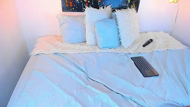 cloe bridgee online show from 22, 12, 2024