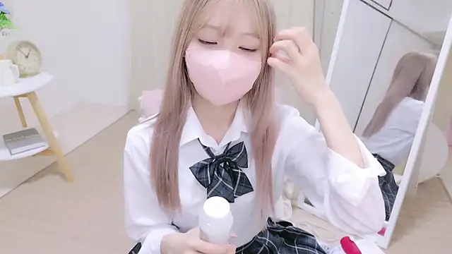 Snapshot of AZUnyan_ chatting on 1, 10, 2025 AZUnyan online show from 1, 10, 2025