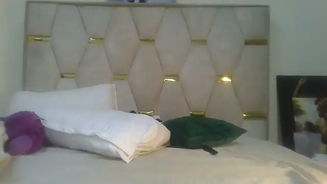 Fine assie online show from 20, 2, 2025