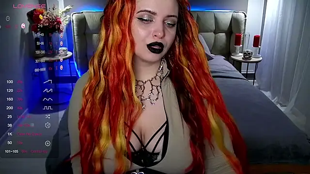 Miss Maya Mils online show from 18, 1, 2025