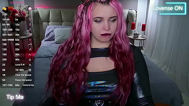 Miss Maya Mils online show from 19, 2, 2025