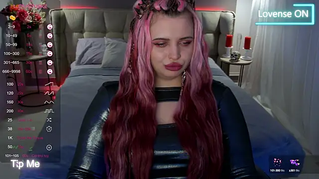 Miss Maya Mils online show from 12, 3, 2025