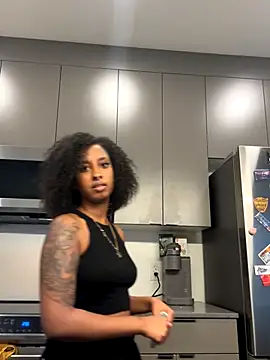 Your Paris online show from 26, 10, 2025