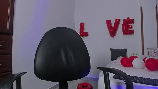 Snapshot of iris_torrez_ chatting on 17, 2, 2025 iris torrez online show from 17, 2, 2025