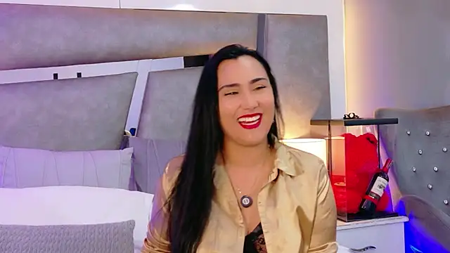 Evangeline Taylorr online show from 11, 11, 2025