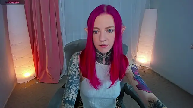 Roxy      online show from 21, 2, 2025