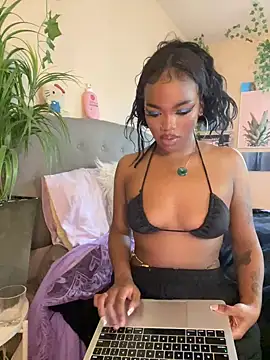 Snapshot of magicalc00ch chatting on 18, 1, 2025 magicalc00ch online show from 18, 1, 2025