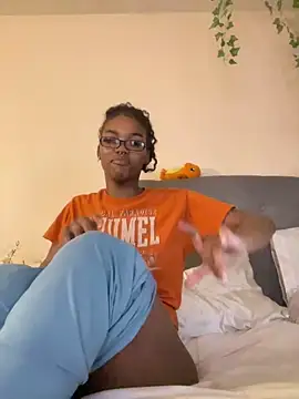 Snapshot of magicalc00ch chatting on 12, 2, 2025 magicalc00ch online show from 12, 2, 2025