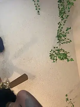 Snapshot of magicalc00ch chatting on 9, 3, 2025 magicalc00ch online show from 9, 3, 2025