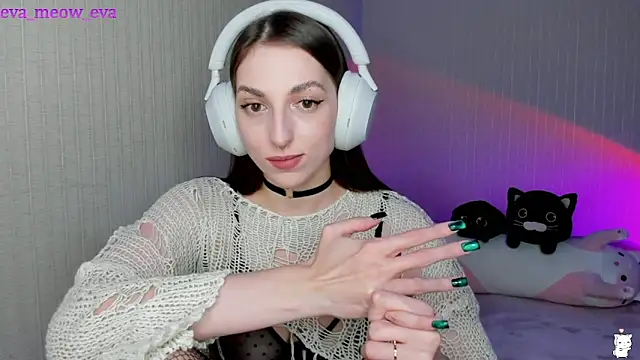 Snapshot of Meow_Eva_Meow chatting on 13, 12, 2024 Meow Eva Meow online show from 13, 12, 2024