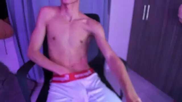 isaaclatino online show from 9, 11, 2025