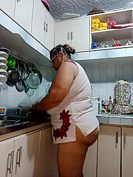 Snapshot of BBW_salome chatting on 29, 10, 2025 BBW salome online show from 29, 10, 2025