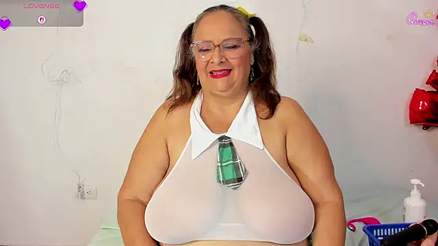 Snapshot of BBW_salome chatting on 21, 4, 2026 BBW salome online show from 21, 4, 2026