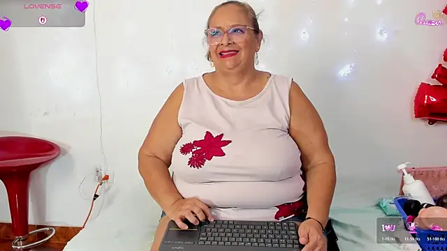 Snapshot of BBW_salome chatting on 16, 6, 2026 BBW salome online show from 16, 6, 2026